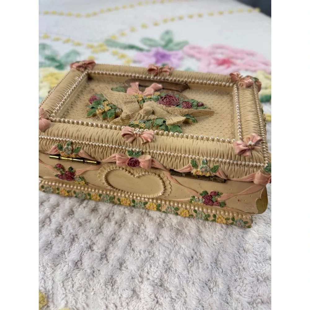 Vintage Style Resin Jewelry Box Dove Flower Basket‎ Bows Mirror Lined Organizer